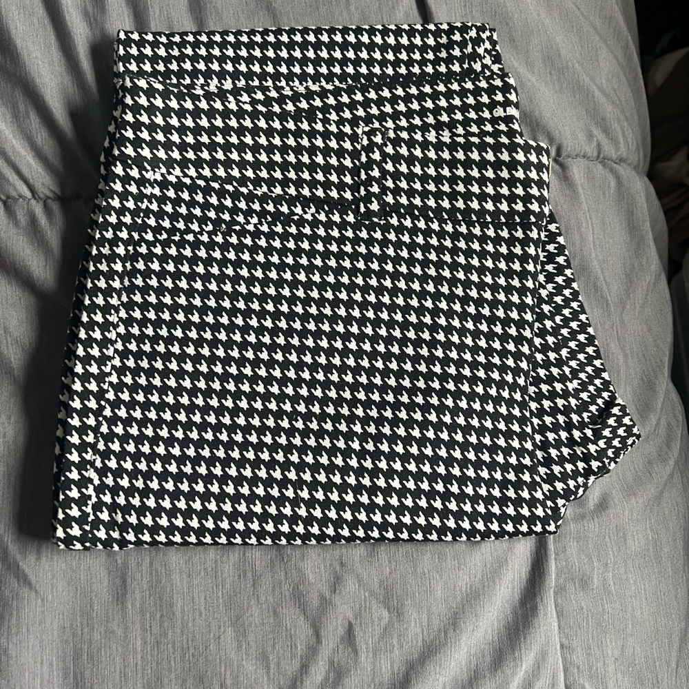 Old navy Pixie pant Black and White Houndstooth